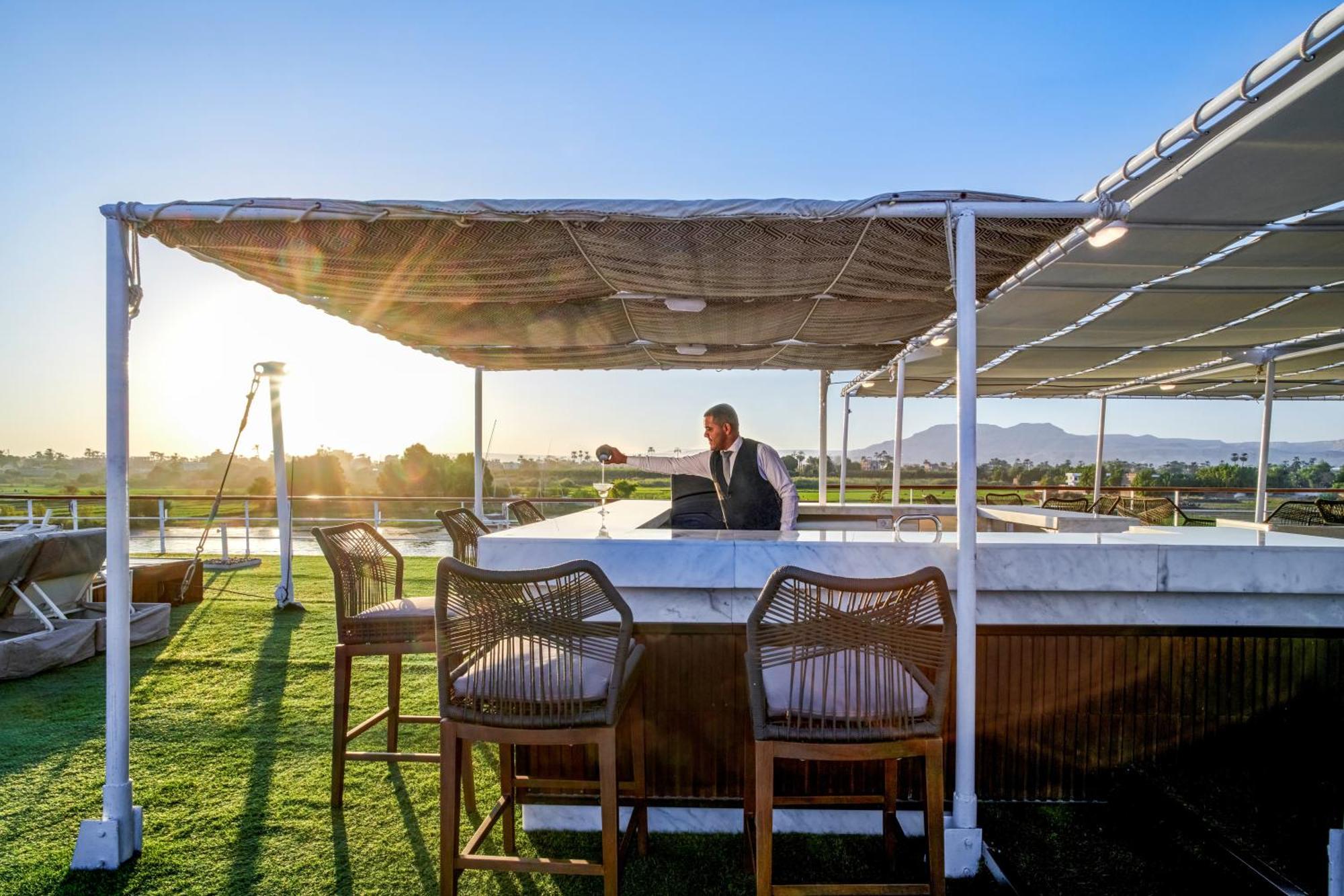 Moevenpick Royal Lily Nile Cruise, Every Monday Four Nights From Luxor, Every Friday Three Nights From Aswan - Including Excursions & Sightseeing Екстериор снимка